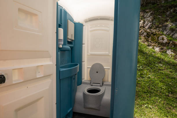 Affordable portable toilet rental in Orange City, IA